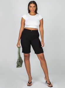 layne-shorts-2_8a6acd40-81b3-44db-abf5-132259fc6639_1800x.jpeg