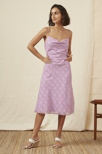 media-catalog-product-2-0-20190362_nostalgia_dress_622_red_sh_39605.jpg