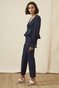 media-catalog-product-2-0-20190369_essie_pant_415_navy_20190308_soraya_top_415_navy_g_39720.jpg