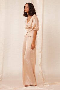 media-catalog-product-2-0-20190717-1_cristina_top_102-nude_sketch_20190749-1_cristina_pant_102-nude_sketch_g_66291.jpg