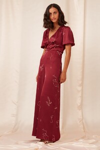 media-catalog-product-2-0-20190717-1_cristina_top_602-cherry_sketch_20190749-1_cristina_pant_602-cherry_sketch_g_66048.jpg
