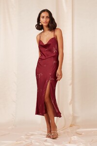 media-catalog-product-2-0-20190725-1_cristina_dress_602-cherry_sketch_g_67014.jpg