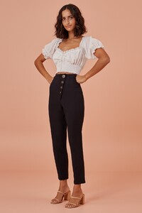 media-catalog-product-2-0-20191123_tia_pant_001_black_g_18309-edit.jpg