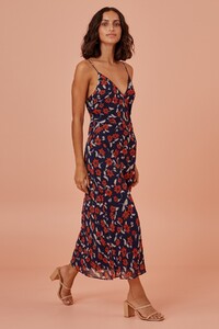 media-catalog-product-2-0-20191158_2_maya_dress_002_navy_floral_g_19301.jpg