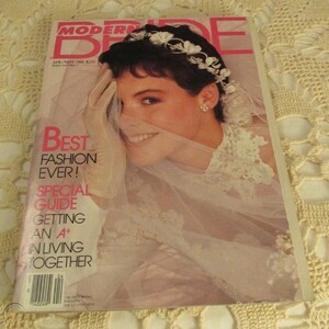 modern-bride-magazine-vintage_1_f07e8b8a4695e7115c62d78e2b28a938.thumb.jpg.0b1ed6fb417864e0750c8b0f803f6a2f.jpg
