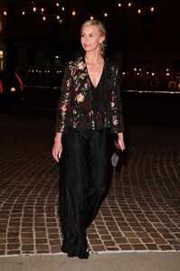 niki-taylor-heading-to-a-coty-event-at-cipriani-in-new-york-10-28-2021-1.jpg