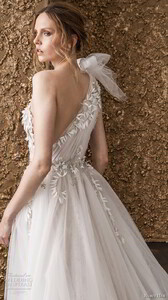 nurit-hen-2018-bridal-one-shoulder-ruched-bodice-tulle-skirt-romantic-soft-a-line-wedding-d(3).jpg