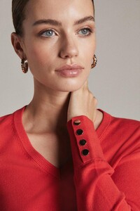 red-petite-viscose-blend-knitted-v-neck-jumper-2.jpeg