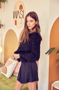 s18276-black2.jpg