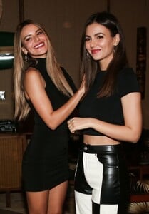 victoria-justice-and-madison-reed-at-belles-beach-house-opening-10-16-2021-12.jpeg