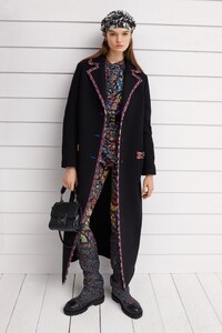 00033-Etro-Pre-Fall-22-credit-brand.jpg