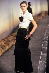 044-chanel-spring-2001-couture-CN10010895-anne-catherine-lacroix.jpg