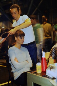 1090146128_backstage(12).thumb.jpg.6d2167d9c29d4809c5fea7424a049bfc.jpg