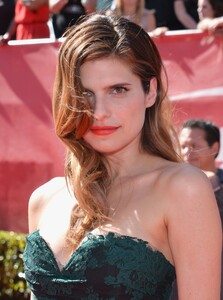 Lake Bell photo.jpg