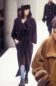 1174044464_Fendi1995WomenRTW20.thumb.jpg.f347691ad004af59b0dbd9128870e988.jpg