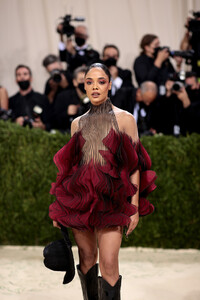 Tessa+Thompson+2021+Met+Gala+Celebrating+America+vvFkMOgtOFTx.jpg