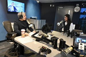 Hailee+Steinfeld+Hailee+Steinfeld+Visits+SiriusXM+R1iaNnZVW6jx.jpeg