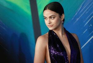 Camila+Mendes+amfAR+Gala+Los+Angeles+2021+lEGBx6vVz8sx.jpeg