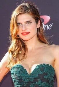 Lake Bell photo-005.jpg