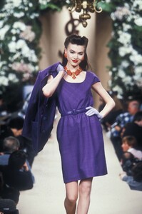 165072587_YvesSaintLaurent1996HauteCouture18.thumb.jpg.b7960f6719d512823afbe50446b20d26.jpg