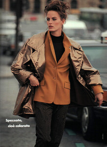 1687285663_26-GRAZIAIT22sept1991-m.SteevieVanDerVeenJohannaWestinph.JamesBrill.thumb.jpg.d3088f85dcf9e8c75df06b619006af11.jpg