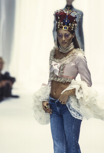 17009851_Complice1993WomenRTW14.thumb.jpg.85c72f53ff2d178b4ce45920a6246324.jpg