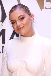       bal111121BZNimage102.jpg