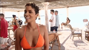 ezgif.com-gif-maker (7).gif