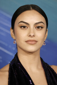 Camila+Mendes+amfAR+Gala+Los+Angeles+2021+hgl3vo6f7OOx.jpeg