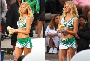 1886712561_ErinHeatherton-GrownUps220133.thumb.jpg.ffdd796918f757c455d4a617eee4a9ee.jpg