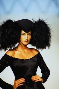 1907680197_yasmeen(10).thumb.jpg.4c0c93623dbb9bc3189bb70ded05fcff.jpg