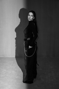 Adele+Exarchopoulos+Balenciaga+Runway+Paris+bptBHjdKBrYx.jpg