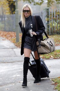      nad121121BZNimage106.jpg