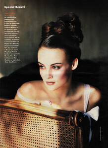 20-ELLEFR14nov94-m.MichelleBehennah-ph.DominiqueIssermann.thumb.jpg.02333e24f1ec62c1960f1103c0cbdc6d.jpg