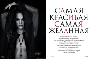 201009-Vogue-Russia001b.thumb.jpg.105e06265d9ce5f2327fccc94e5d804d.jpg
