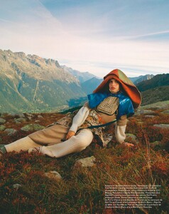 2021-11-01_Marie_Claire_-_France-page-018.jpg