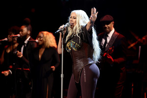 Christina+Aguilera+36th+Annual+Rock+Roll+Hall+vvKBu6H0eONx.jpg