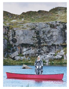 Vogue UK 12.2021-page-002.jpg