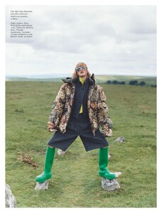 Vogue UK 12.2021-page-011.jpg