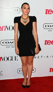 Aimee+Teegarden+9th+Annual+Teen+Vogue+Young+h2gqG85TgE7x.jpg