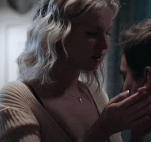 julia_palha_sexy_gif (2).gif