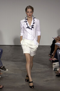 282196127_Thakoon2006WomenRTW30.thumb.jpg.66102fa0c753a51fb12ec50e803fffa2.jpg