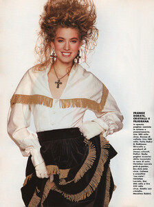 29-ELLEITdec88-m.ElaineIrwinDonnaPeele-ph.OlivieroToscani.thumb.jpg.db8db3666a03bf2b958b7de567157d7b.jpg