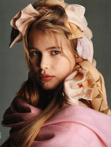 31-ELLEITfeb89-m.ClaudiaSchiffer-ph.WalterChin.thumb.jpg.c46f0c9695926e34312d6784afcbabeb.jpg