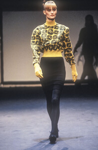 311316307_AzzedineAlaia1993WomenRTW5.thumb.jpg.e875b88b136229a47f0505ed5ed5b409.jpg