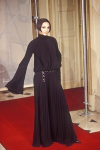 35862744_JeanPaulGaultier1998HauteCouture91.thumb.jpg.55bfdf794a1ed581b086b2527c410af8.jpg