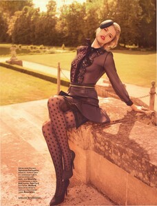 408469384_Hailey_Clauson_by_Miguel_Reveriego_(Fire_Walk_with_Me_-_Vogue_Russia_August_2011(5).thumb.jpg.d9bf3f8492a19fd6a0c4f23c99bec772.jpg