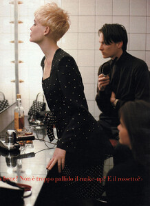 417875094_93-GRAZIAIT12mar1989-m.WhitneyGussph.YoichiroSato.thumb.jpg.6ab571df0f5491aaaf1615a49c1fe95a.jpg
