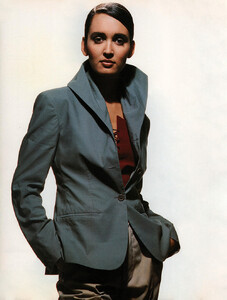 42-ELLEITapr89-m.GailElliott-ph.RobertErdmann.thumb.jpg.afbfa7befac04a6605237ba3e6531d6e.jpg