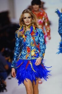 423655379_ss1992(2).thumb.jpg.1a8a0105a185e84483e36036083e675e.jpg